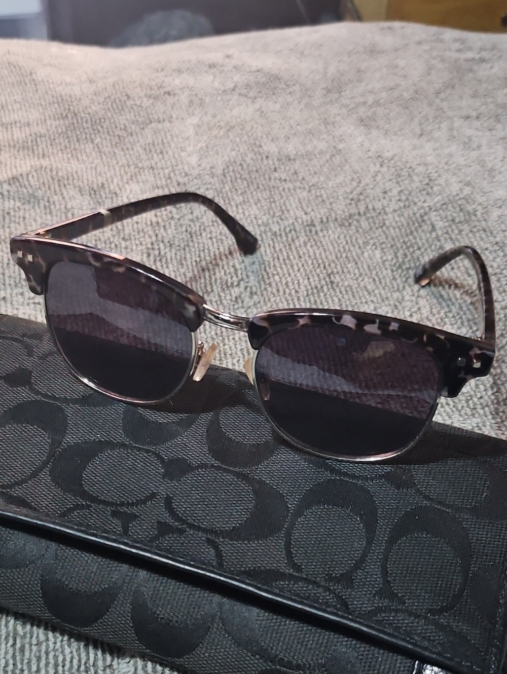 Gap!! Grey Havana Wayfarers Brand New Dead Stock Unisex